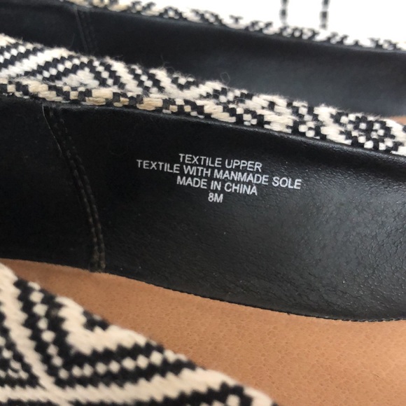 Black & White Pointed Toe LOFT Flats - Picture 8 of 8